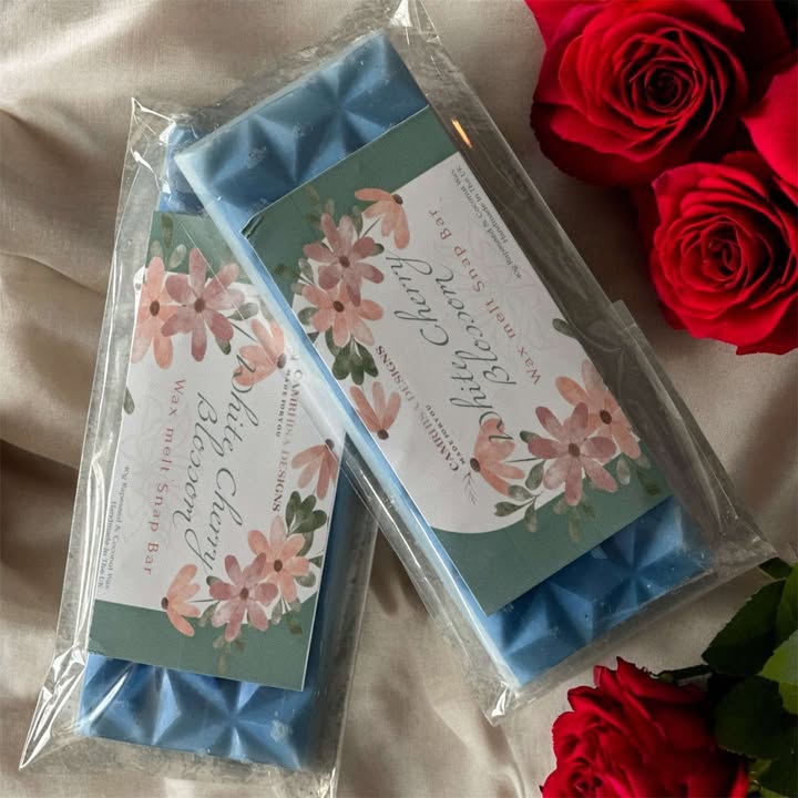 Shimmering White Cherry Blossom Snap Bar