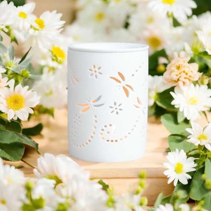 🌿 White Ceramic Dragonfly Oil Burner – Elegant & Nature-Inspired Fragrance Accessory