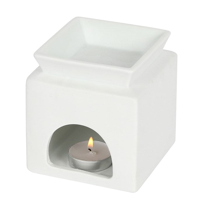 White Home Cut Out Oil Burner – Fragrant, Heart-warming Décor