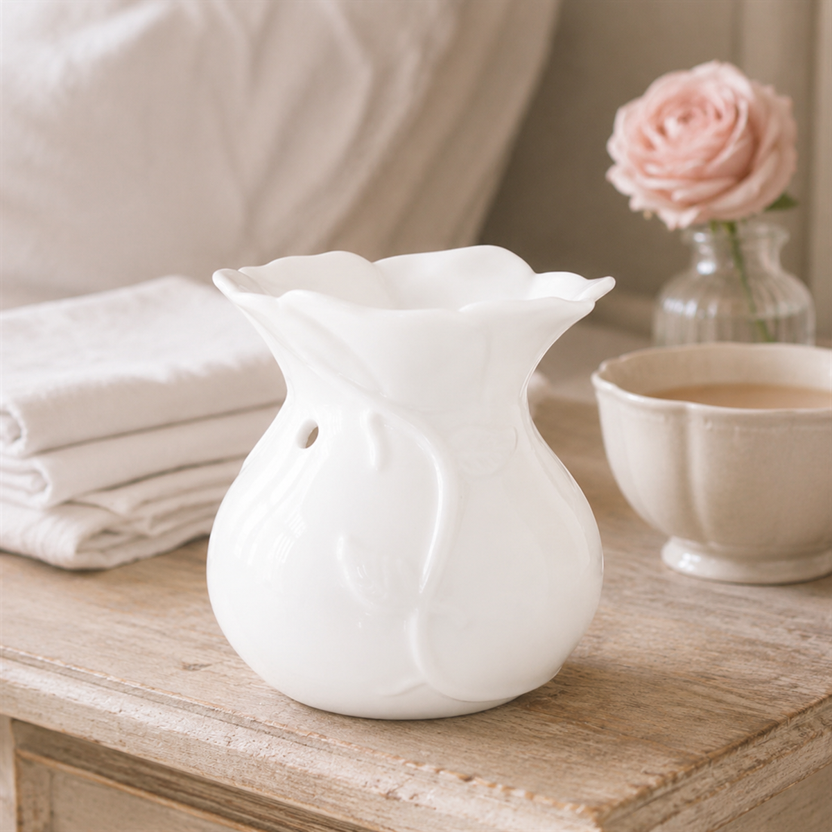 White Rose Oil Burner and Wax Warmer