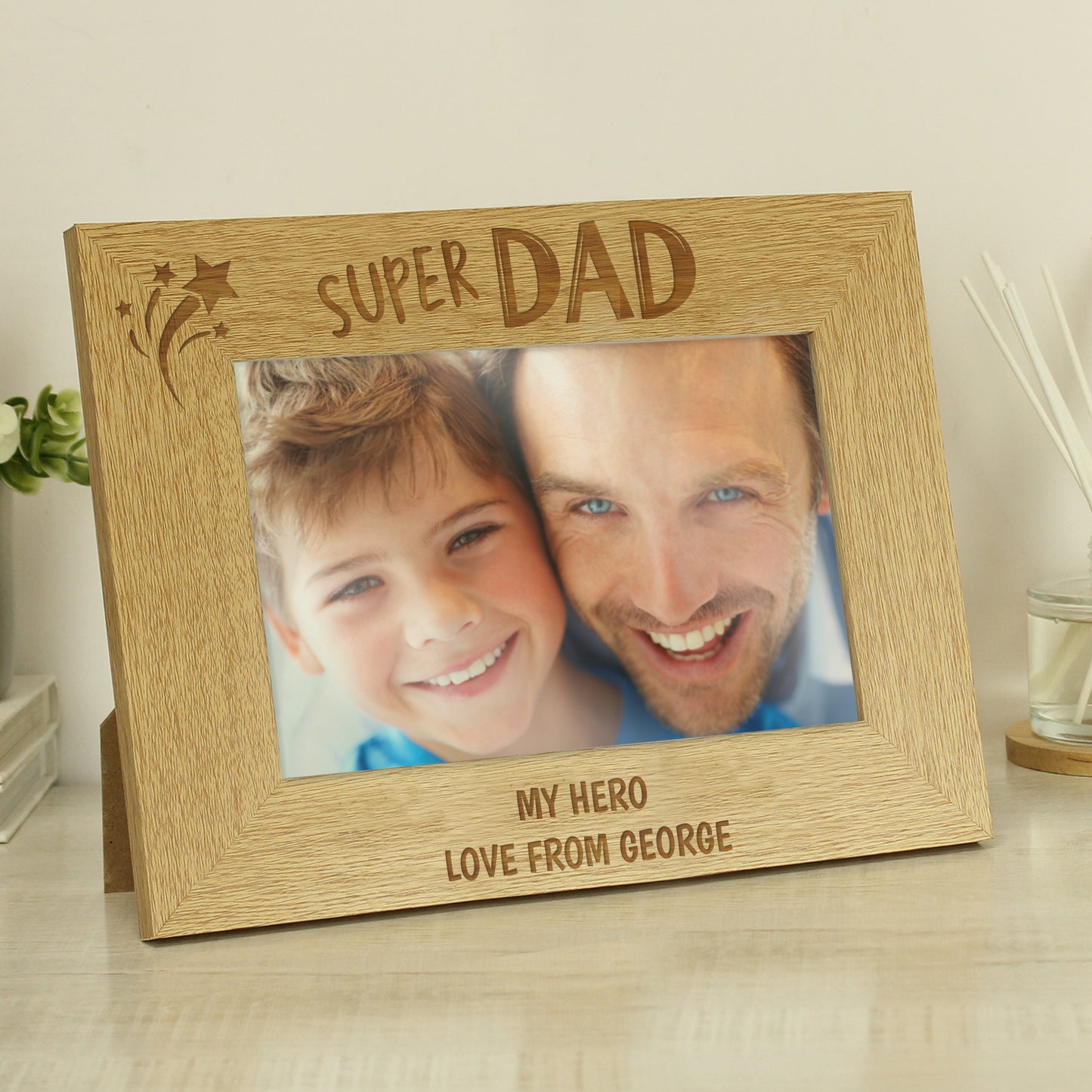 Personalised “Super Dad” Wooden Landscape Photo Frame – 6x4 Oak Veneer Gift