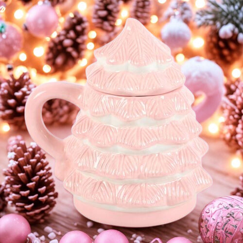 Pink Christmas Tree Lidded Mug – Festive Hot Cocoa Treat